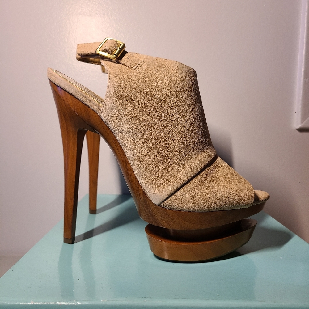 Jessica Simpson Elegant Tan Peep-Toe Cow Split Suede Heels Womens Size 9